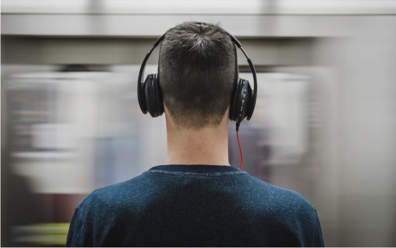 Portable Pleasures Must-Have Compact Gadgets for On-the-Go Relaxation