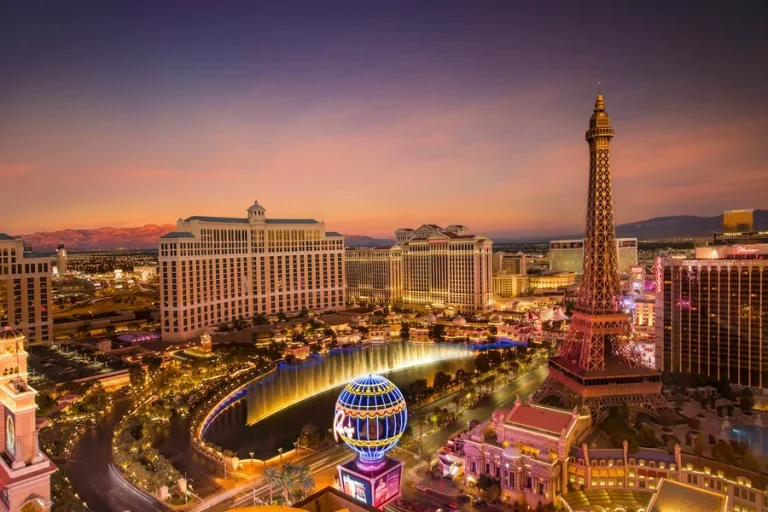 Should I Stay on the Strip or in Downtown Vegas?