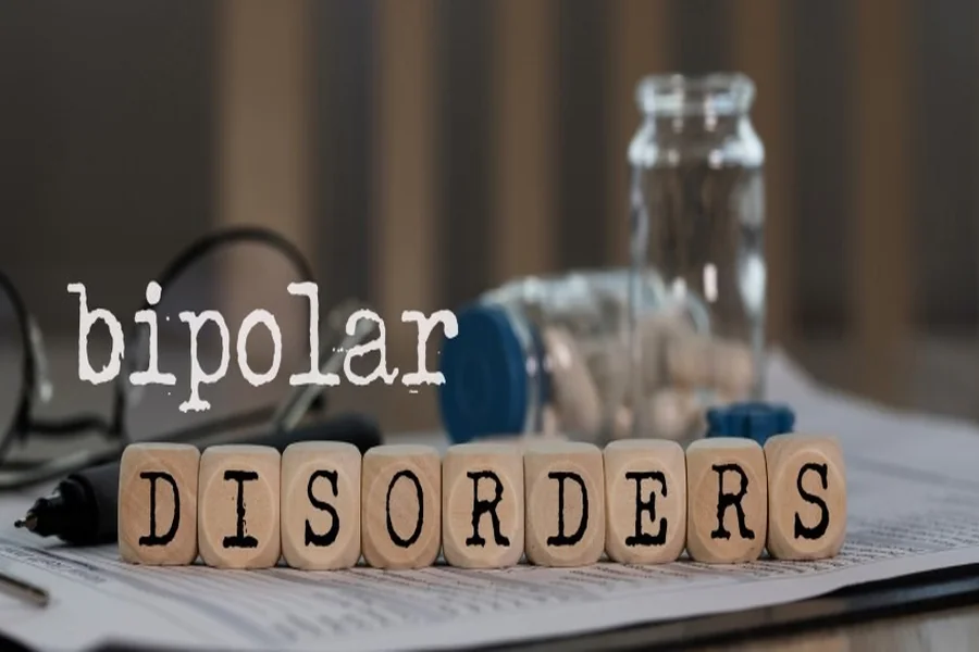racing thoughts OCD vs bipolar